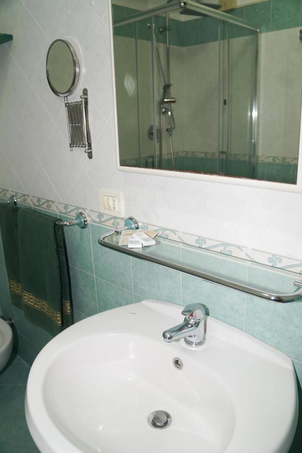 Il Glicine Hotel Sorrento Exterior photo